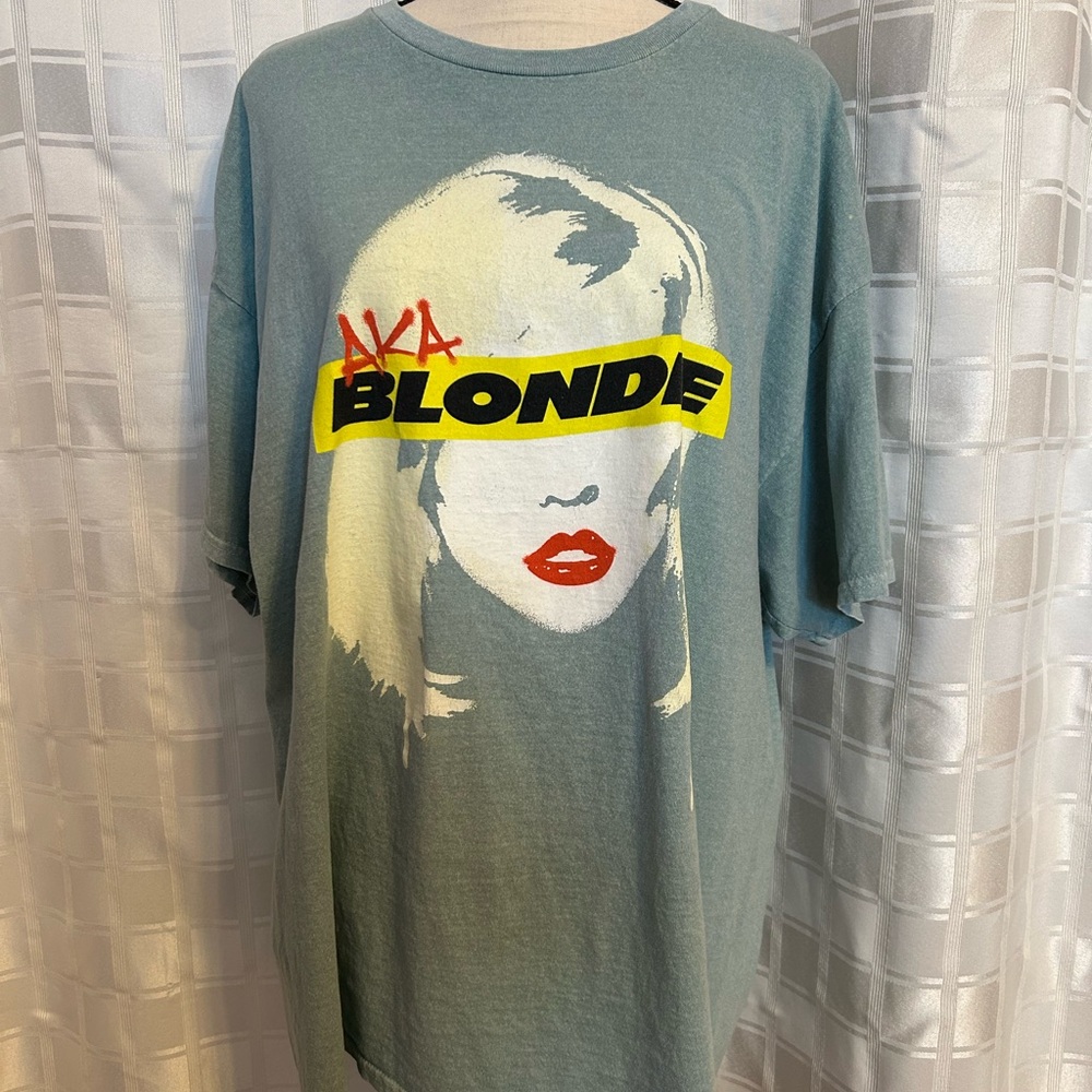Trendy AKA Blonde Graphic Tee